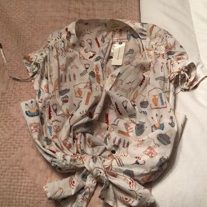 Button town (tie in front) pattern top